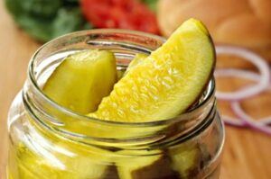fresh homemade dill pickles